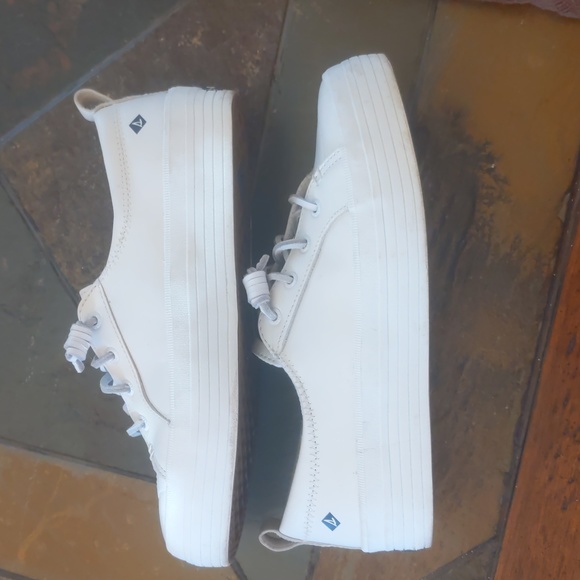 Sperry White Leather Sneakers  Size 7.5 - Picture 7 of 8